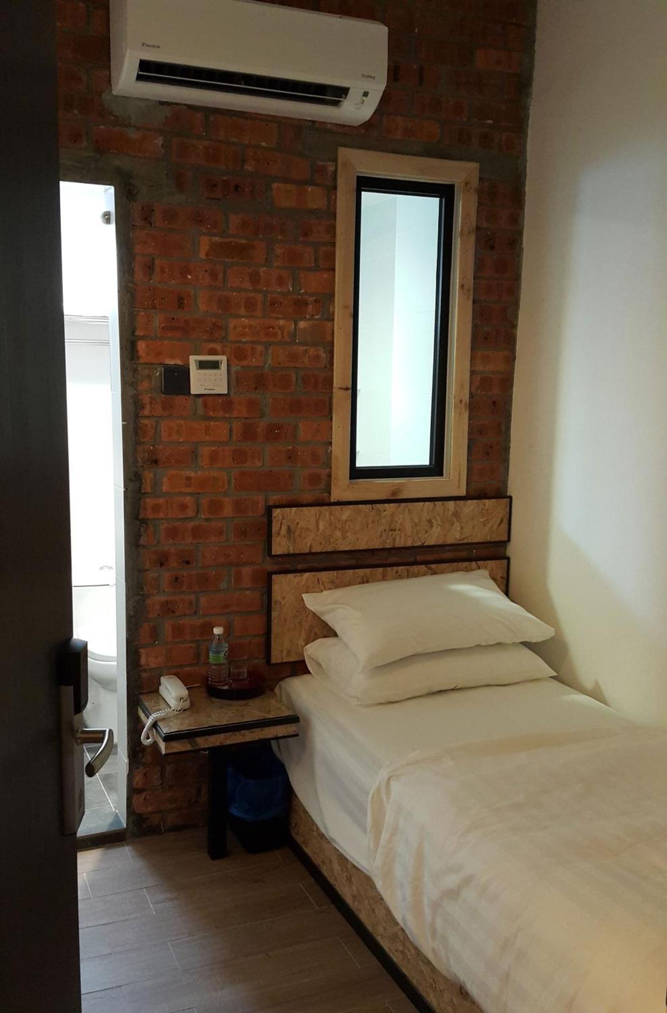 Brick Box Hotel @ Oldtown Ипох Номер фото