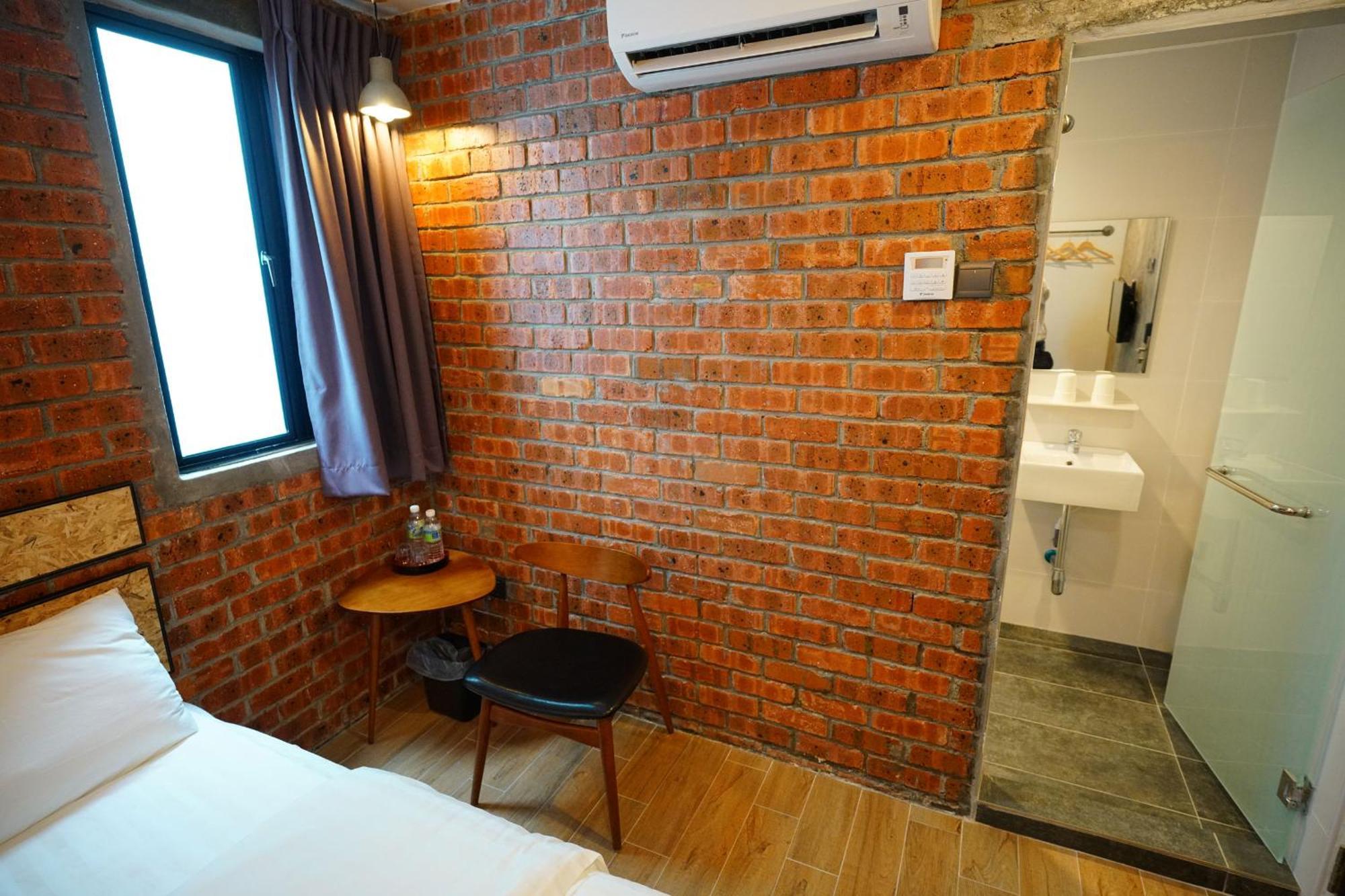 Brick Box Hotel @ Oldtown Ипох Номер фото
