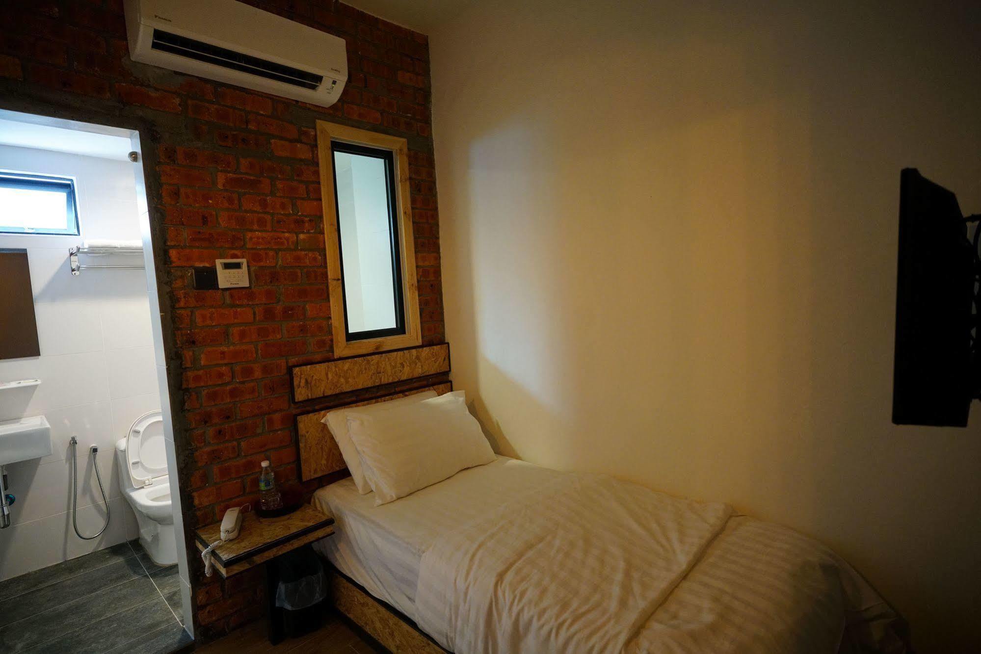 Brick Box Hotel @ Oldtown Ипох Экстерьер фото