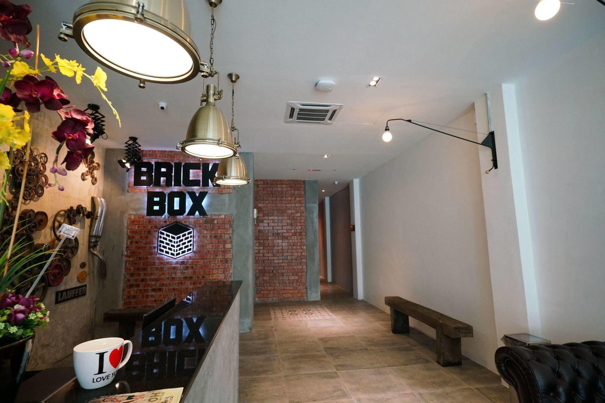 Brick Box Hotel @ Oldtown Ипох Экстерьер фото