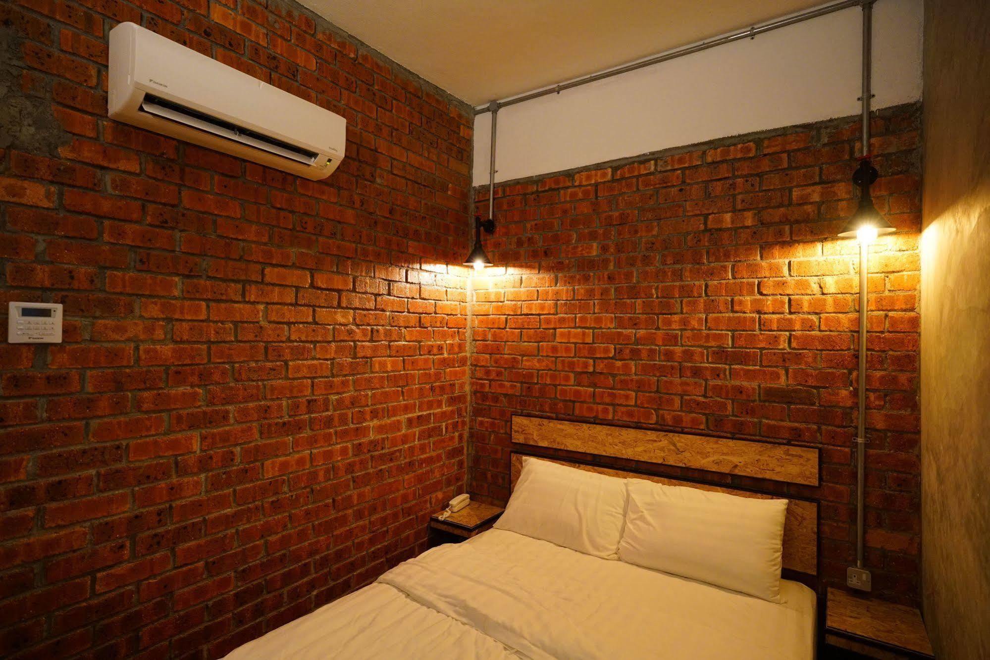 Brick Box Hotel @ Oldtown Ипох Экстерьер фото